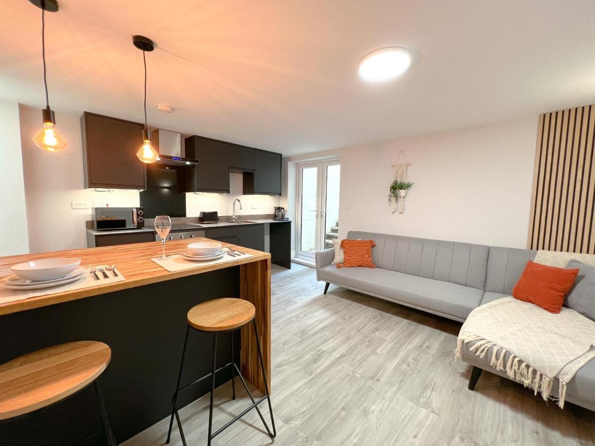 The Bohemian Basement Apartment Maidstone Bagian luar foto