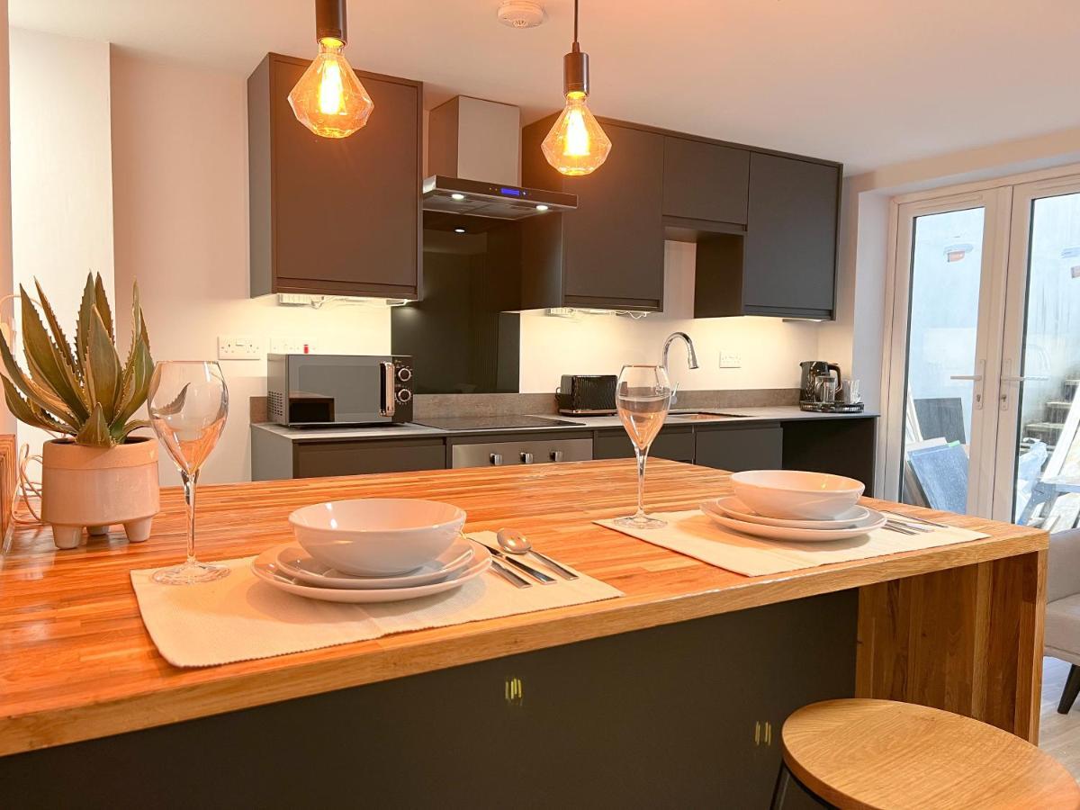 The Bohemian Basement Apartment Maidstone Bagian luar foto
